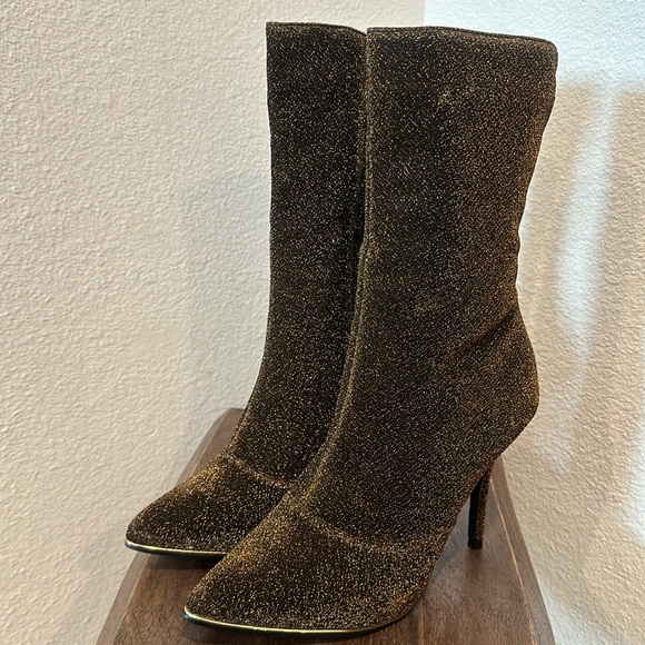 NICOLE MILLER NYC Logan Gold Glitter Pointed Toe Heeled Boot Sz 8.5 - Picture 4 of 11